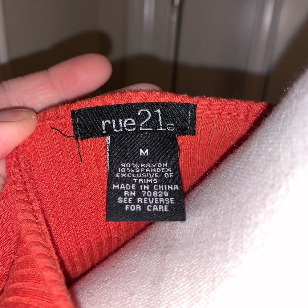 ❤️‍🔥Rue 21 Ribbed Tank Top❤️‍🔥 - Picture 3 of 3
